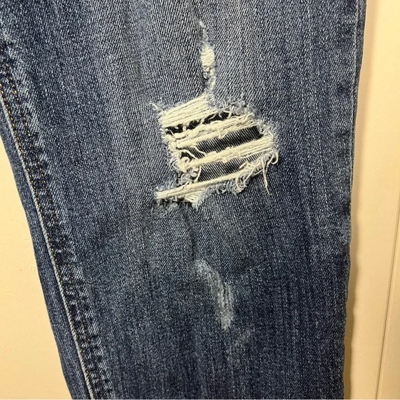 Old Navy Boyfriend Distressed Jeans Raw hem Size 2 - Picture 5 of 5